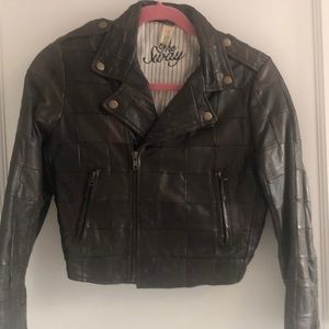 Chocolate brown cropped leather 3/4 sleeve jacket
